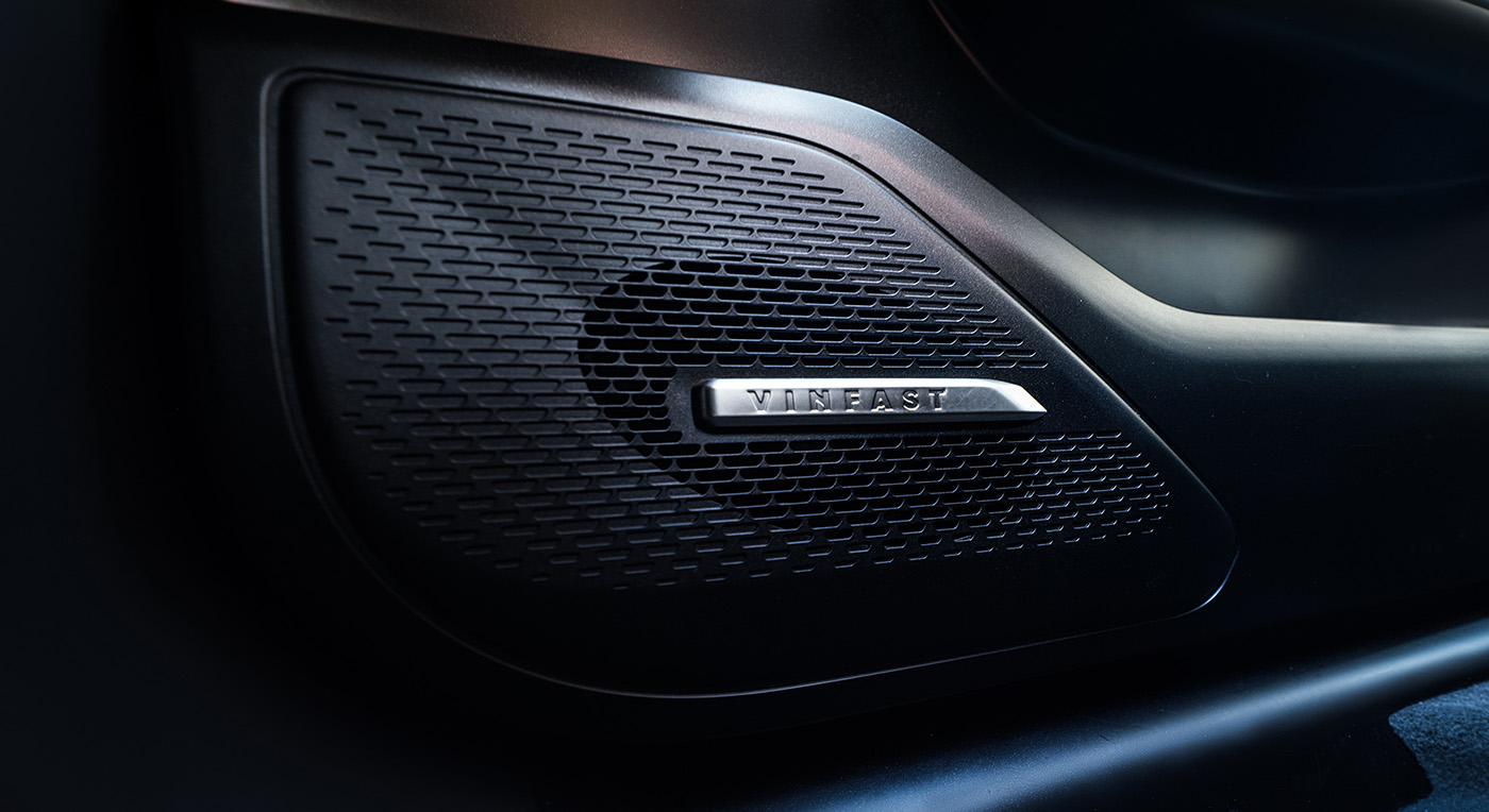 New-generation VinFast VF 8 EV makes global debut — article image